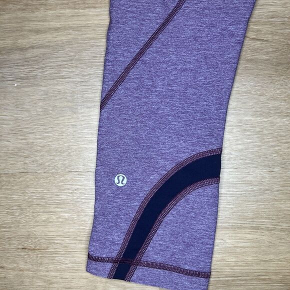 Lululemon Woman’s 6 Purple Run Inspire Crop II Leggings Zipper Pocket Adjust - Picture 4 of 6